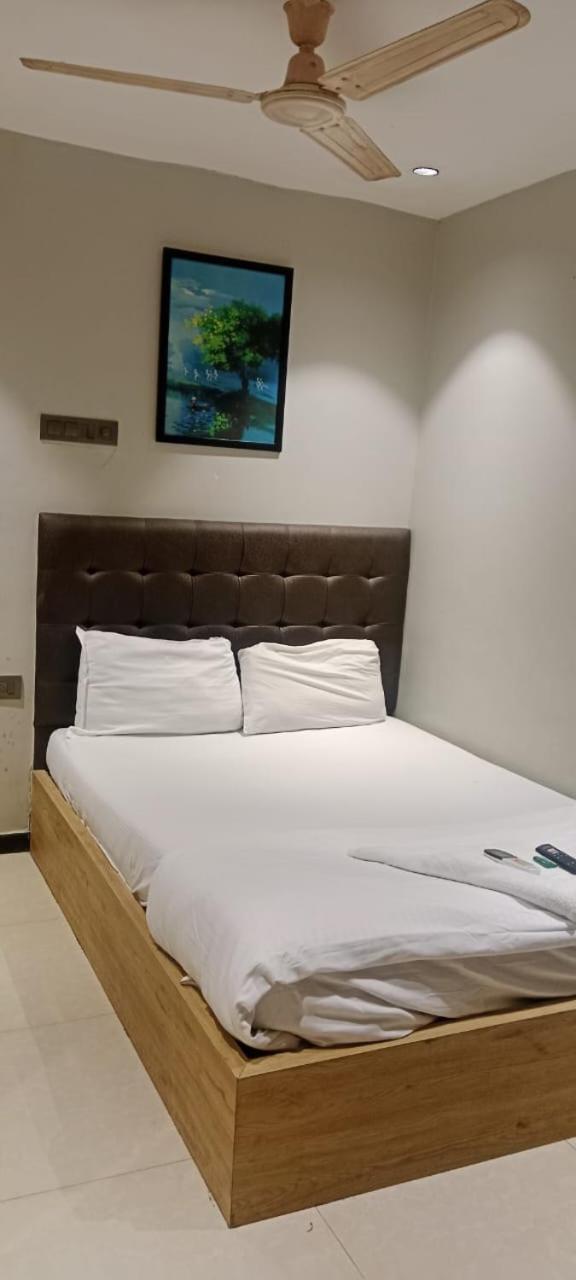 Hotel Sunrise Residency 뭄바이 외부 사진