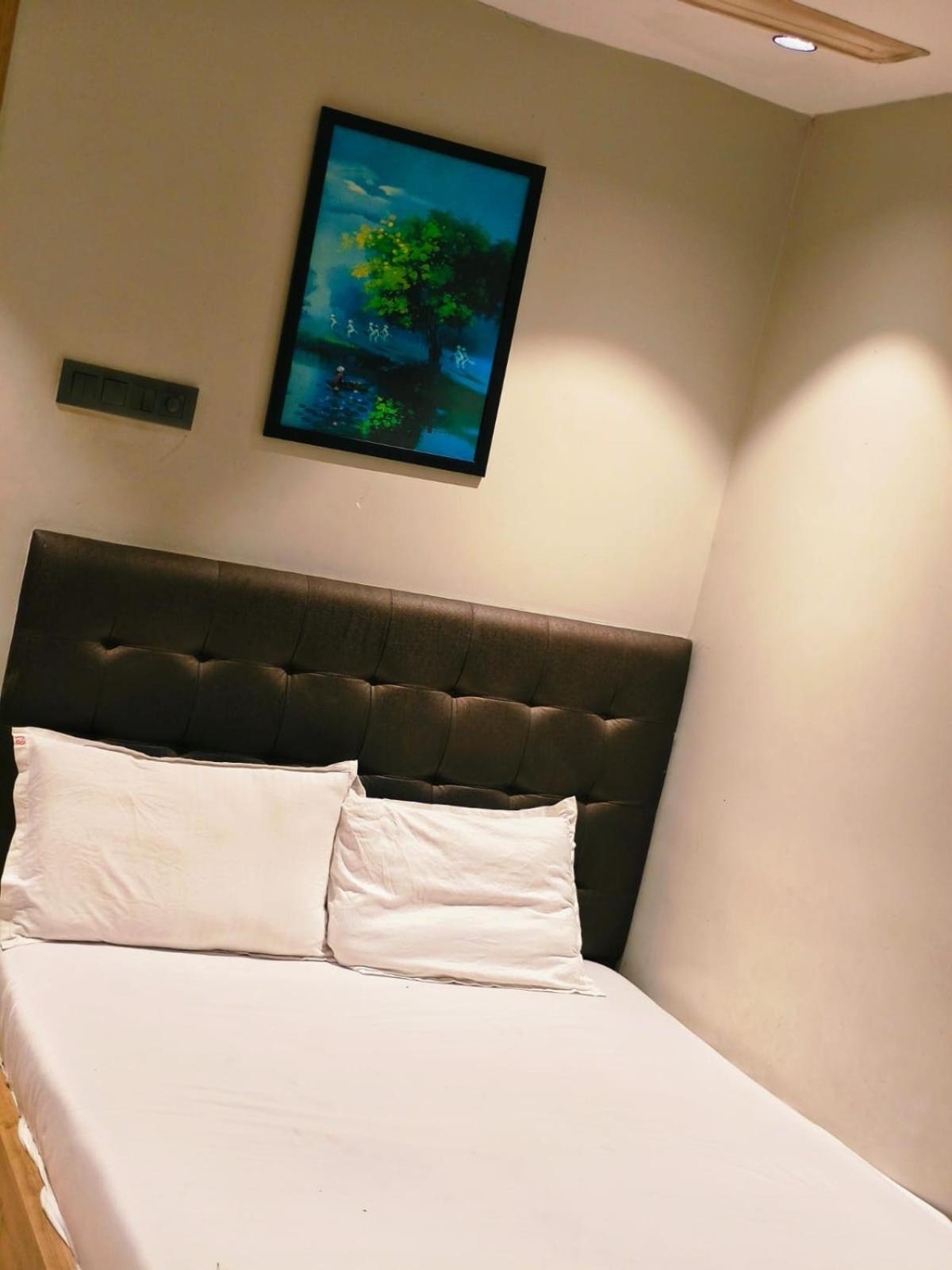 Hotel Sunrise Residency 뭄바이 외부 사진
