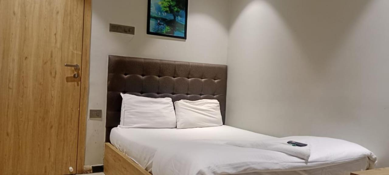 Hotel Sunrise Residency 뭄바이 외부 사진